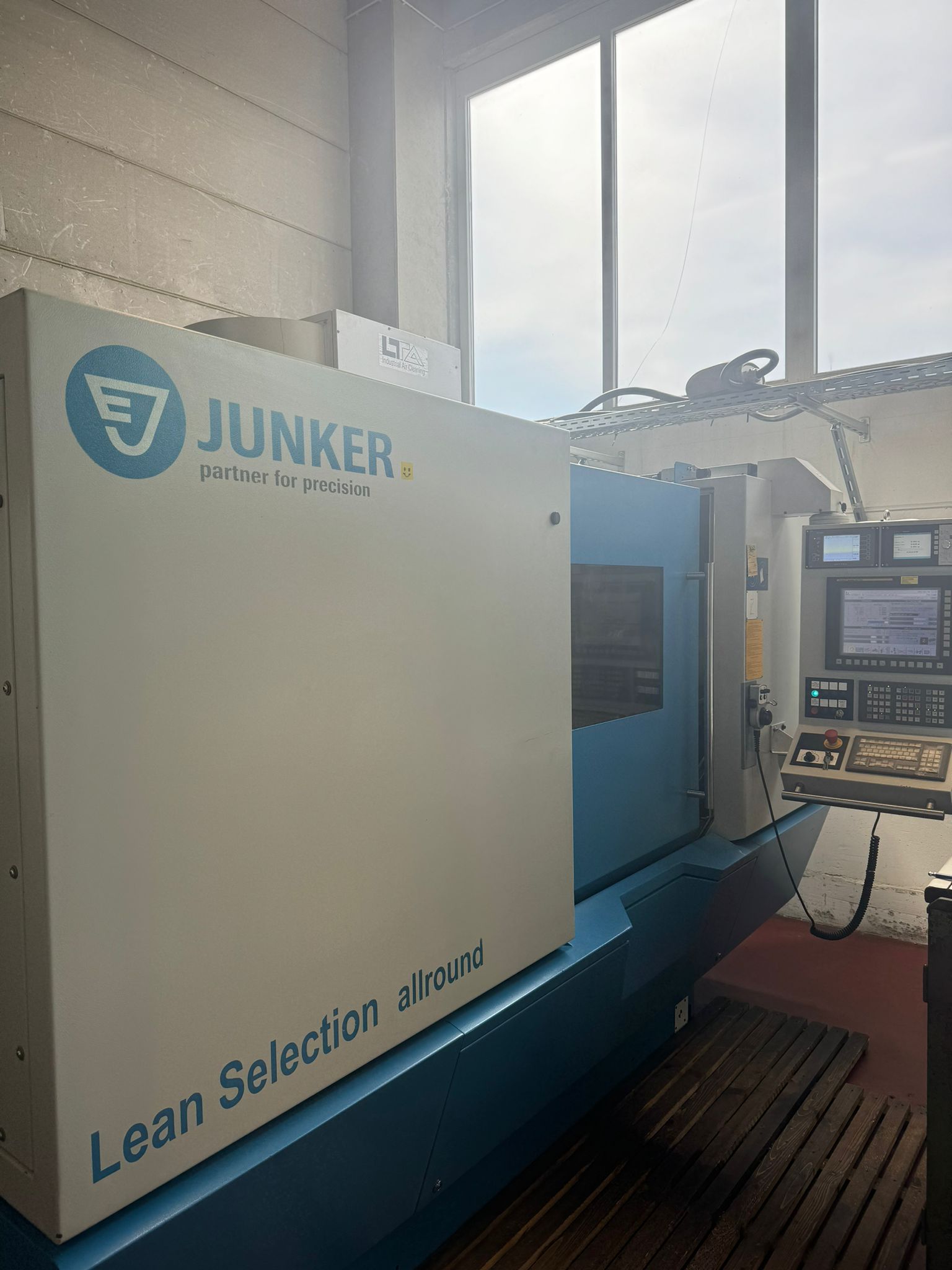 c66d554d-3a2c-4aae-8be6-e25ee6368fdb